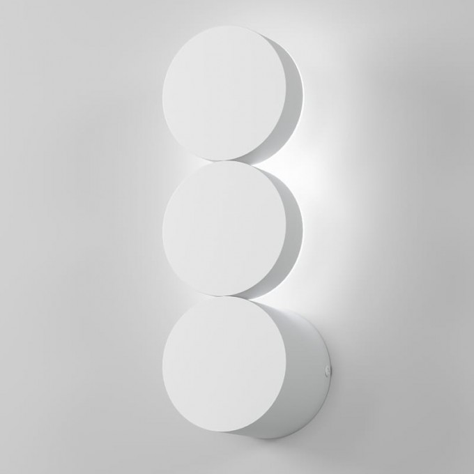Настенный светодиодный светильник ELEKTROSTANDARD BRIONI 40130/led белый a064595 Настенный светодиодный светильник ELEKTROSTANDARD BRIONI 40130/led белый a064595